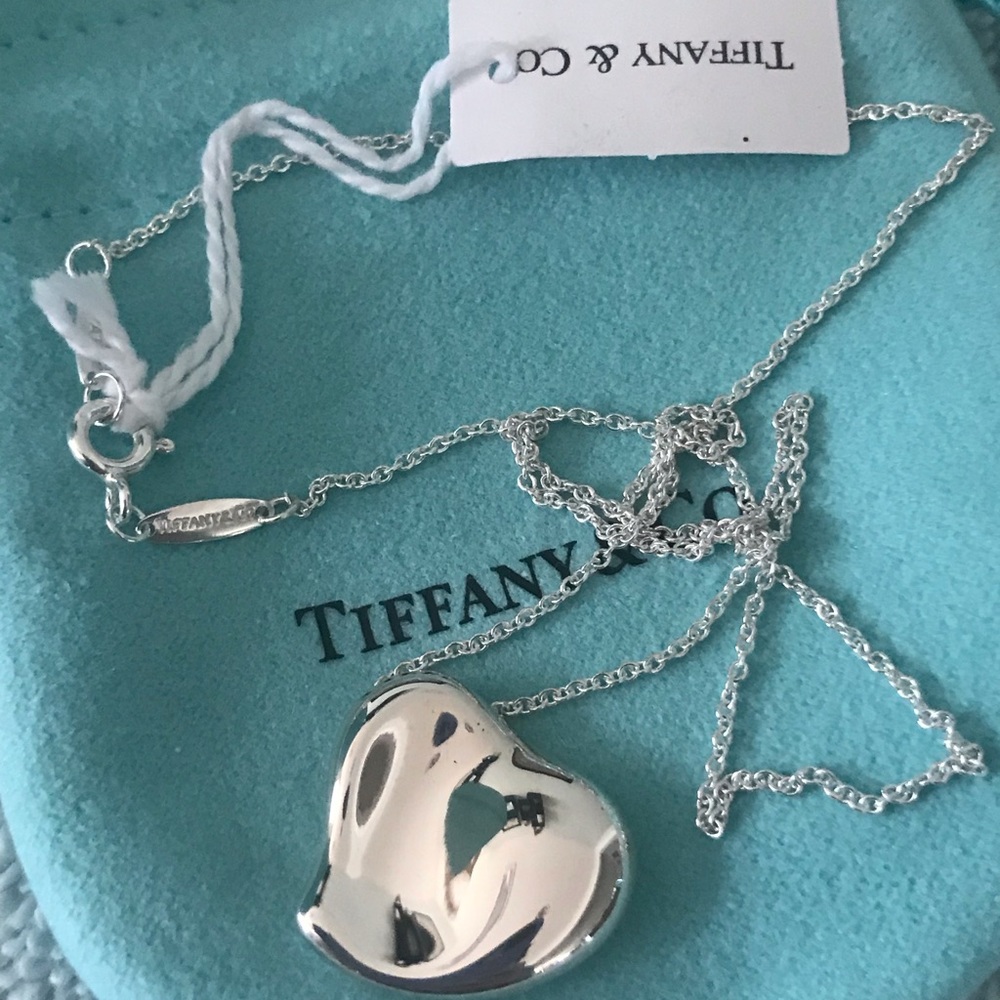 Tiffany and Co Elsa Peretti Full Heart Pendant